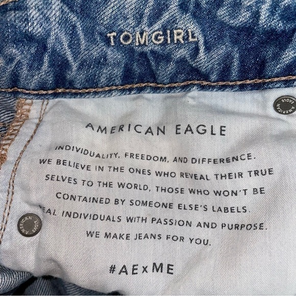 American Eagle Outfitters Tomgirl Medium Wash Distressed Ripped Jeans 0 Short - Picture 5 of 9